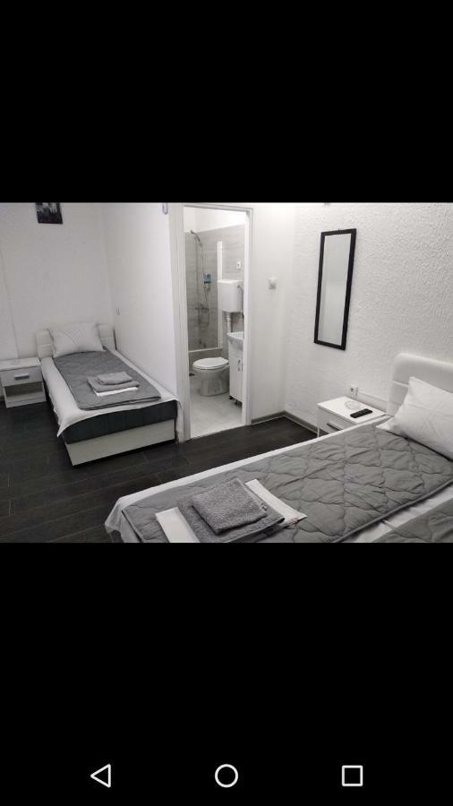 Apartmani Pinokio Ni Exterior foto